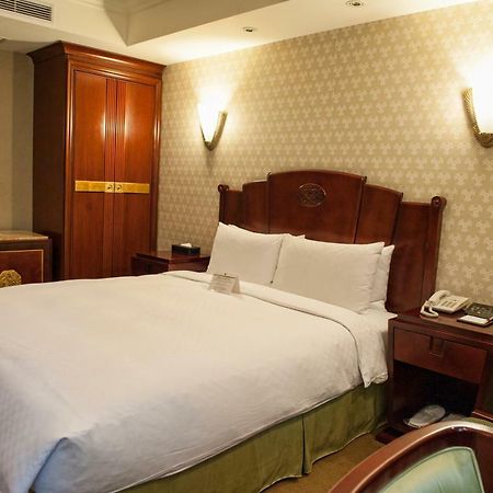 Royal Palace Hotel Taipei Exterior photo