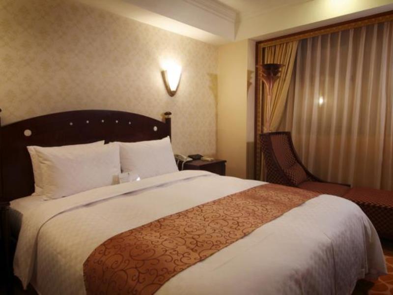 Royal Palace Hotel Taipei Exterior photo
